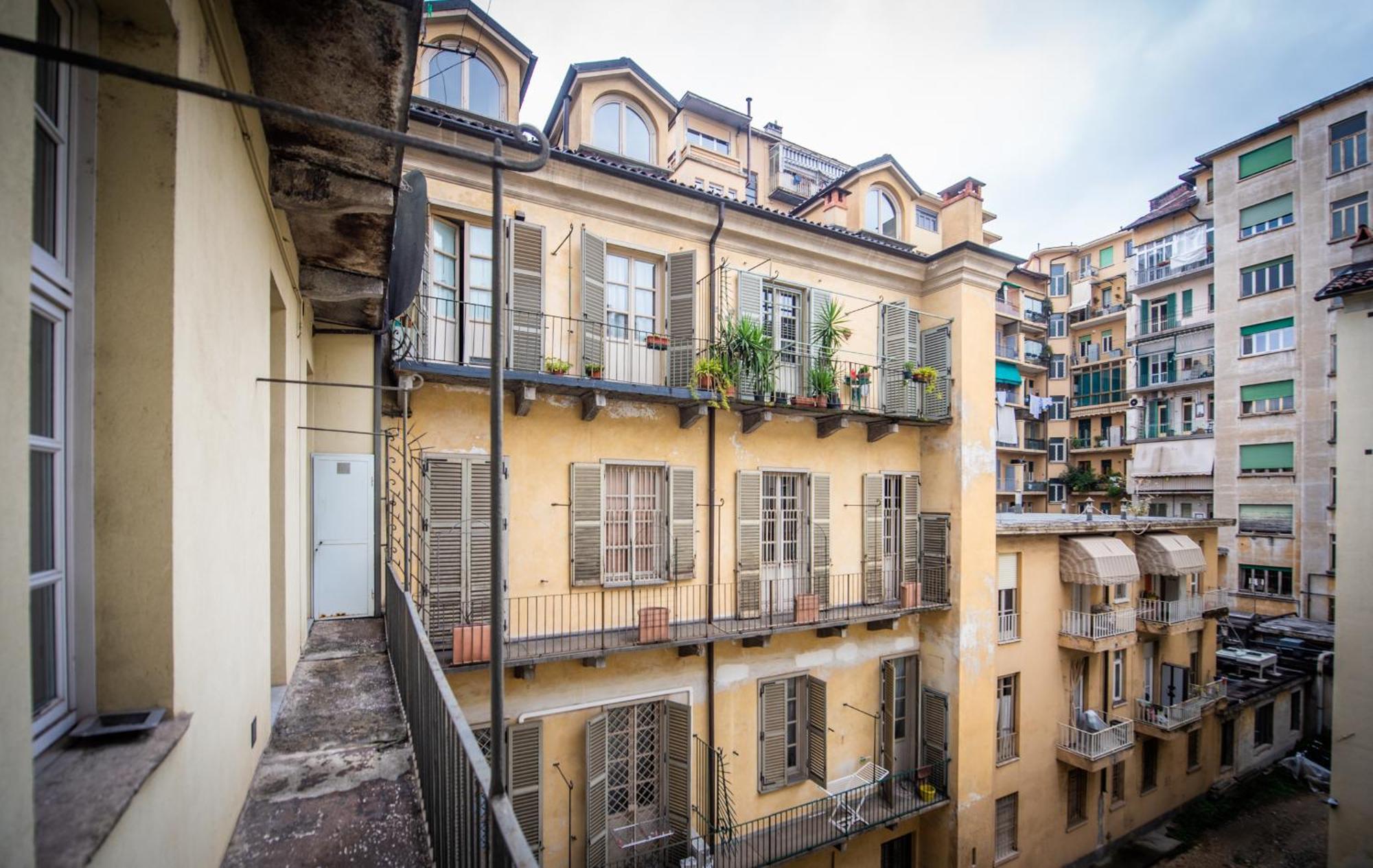 Appartamenti De Lellis - Torino Centro Luaran gambar